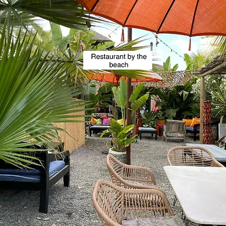 Beachfront Escape Apartamento *